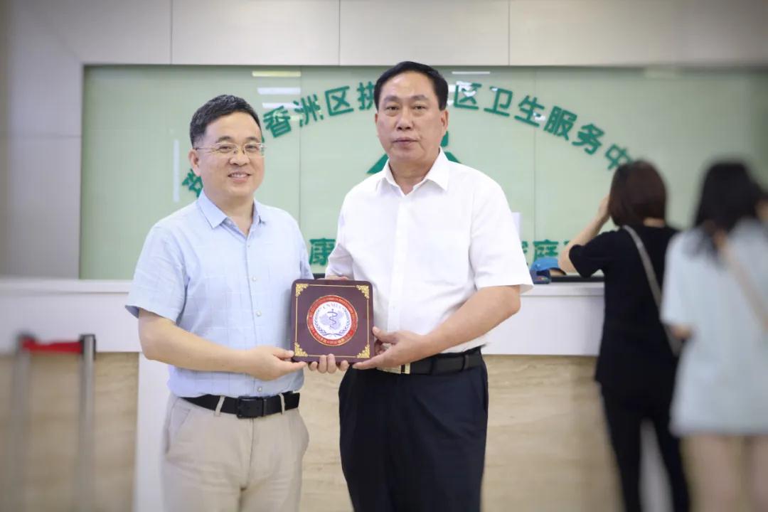 工作調(diào)研丨中國(guó)非公立醫(yī)療機(jī)構(gòu)協(xié)會(huì)常務(wù)副會(huì)長(zhǎng)兼秘書(shū)長(zhǎng)郝德明一行蒞臨佳醫(yī)邦公司珠海片區(qū)參觀指導(dǎo)