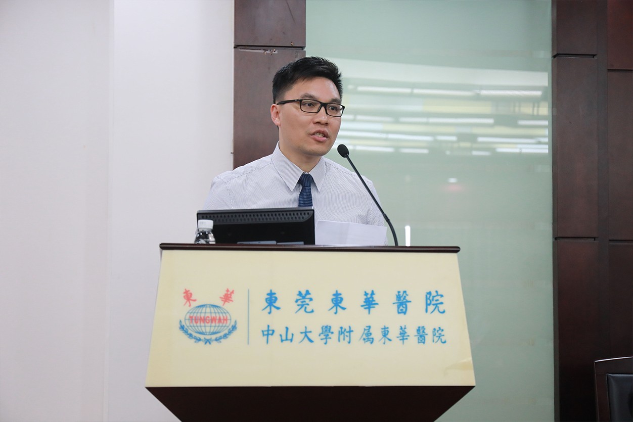 图4 市人民医院学员代表刘勇林医师发言.JPG
